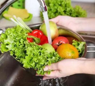 Làm sạch thực phẩm với nước ion kiềm